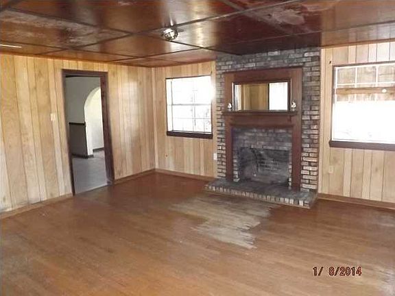 2nd image of 1313 Cedar Ave S