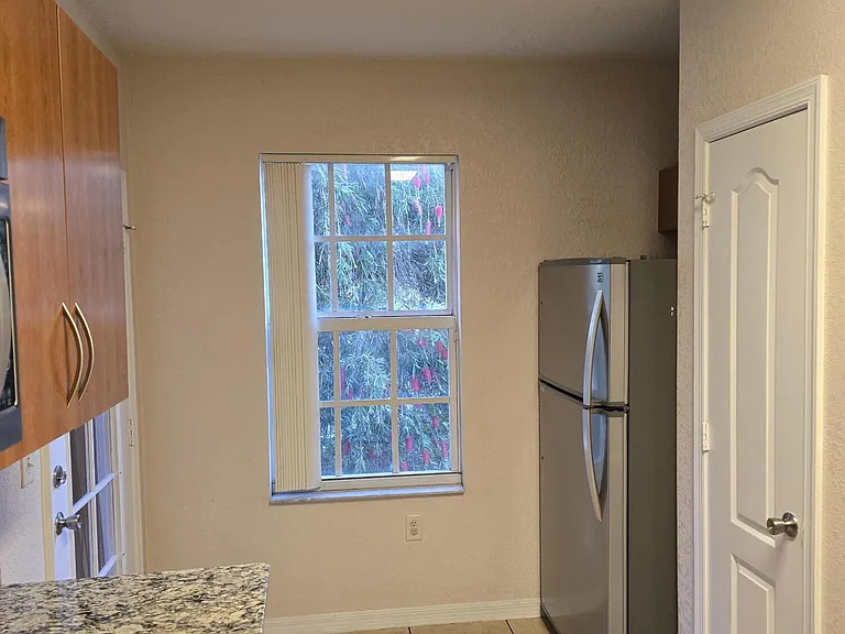 144 SW Peacock Blvd #23-201 — Photo 9