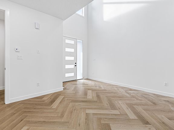 2nd image of 416 Pine Point