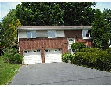2826 Oneill Dr photo 1