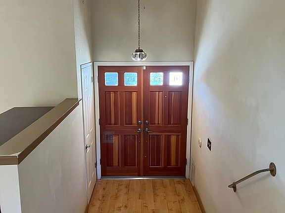 5th image of 14927 Herchell Dr