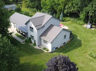 5352 N River Rd, Janesville, WI 53545