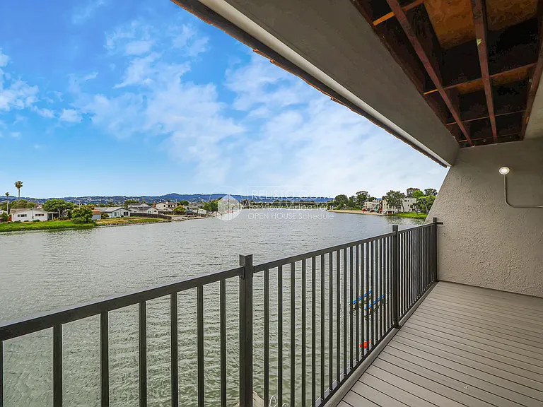 448 Fathom Dr — Photo 37