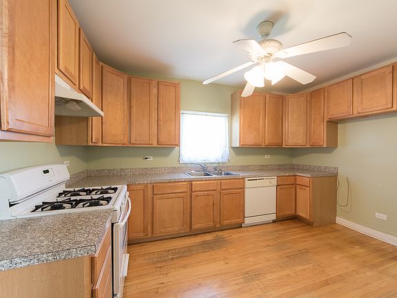 5th image of 2055 N Natchez Ave