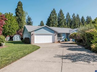 1270 N Cherry Pl, Stayton, OR 97383