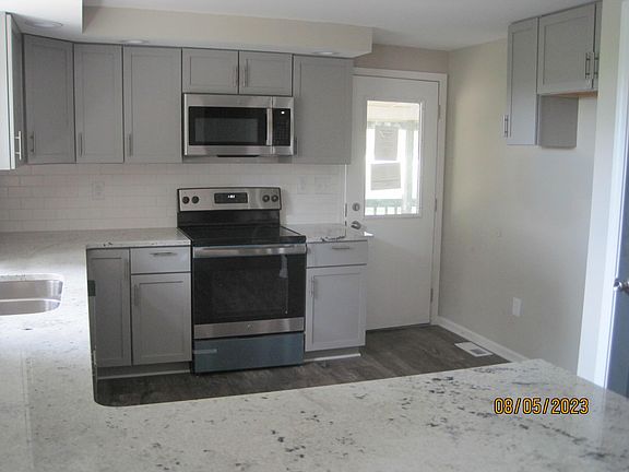 4th image of 12000 Summerhaven Dr