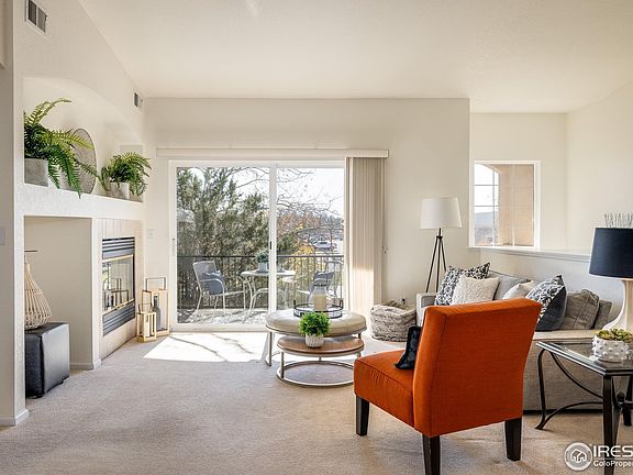 4th image of 1703 Whitehall Dr #8B
