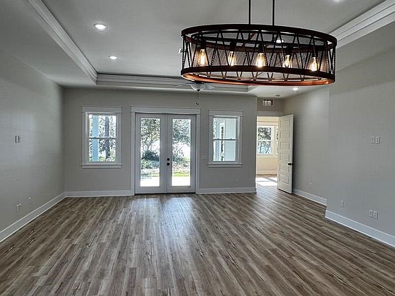 5th image of 275 Ridgecrest Pkwy