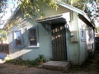 4th image of 325 1/2 Hilborn St