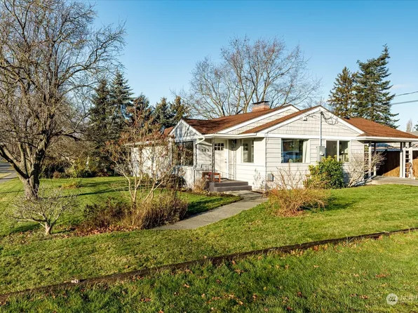 583 SE O'Leary Street, Oak Harbor, WA 98277