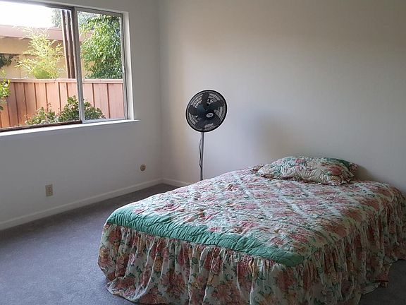 4th image of 1375 Phelps Ave APT 5