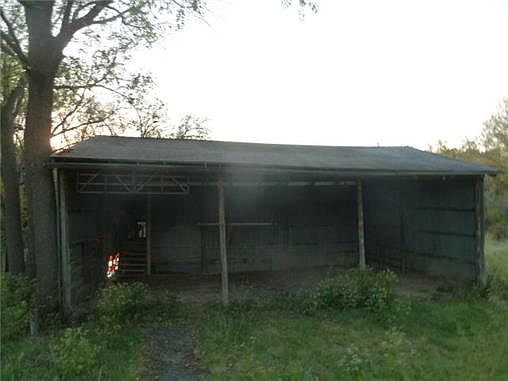 4th image of 3200 N 80th Ter