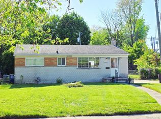 18453 Woodbine St, Detroit, MI 48219