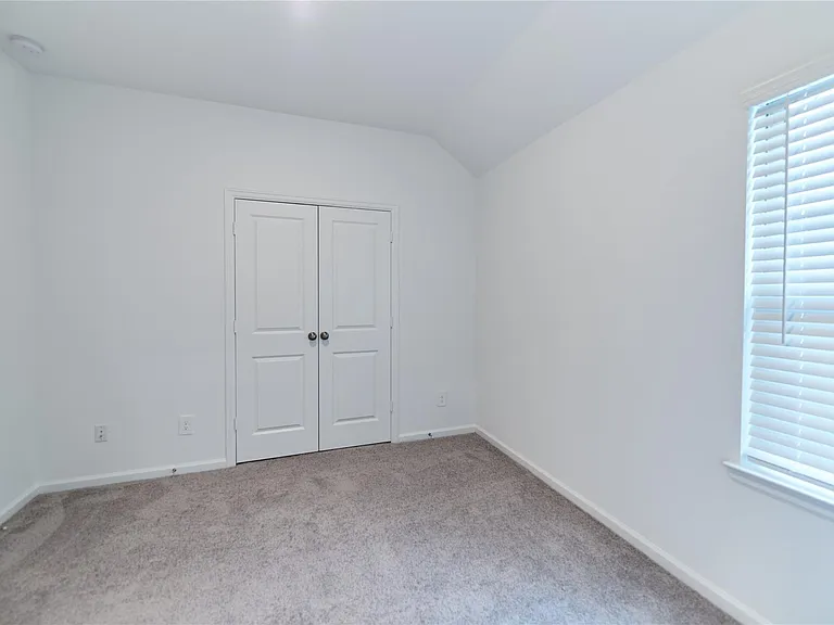 665 Royal Arch Dr — Photo 23