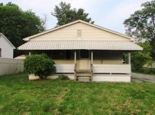 223 Lettie Ave, Campbell, OH