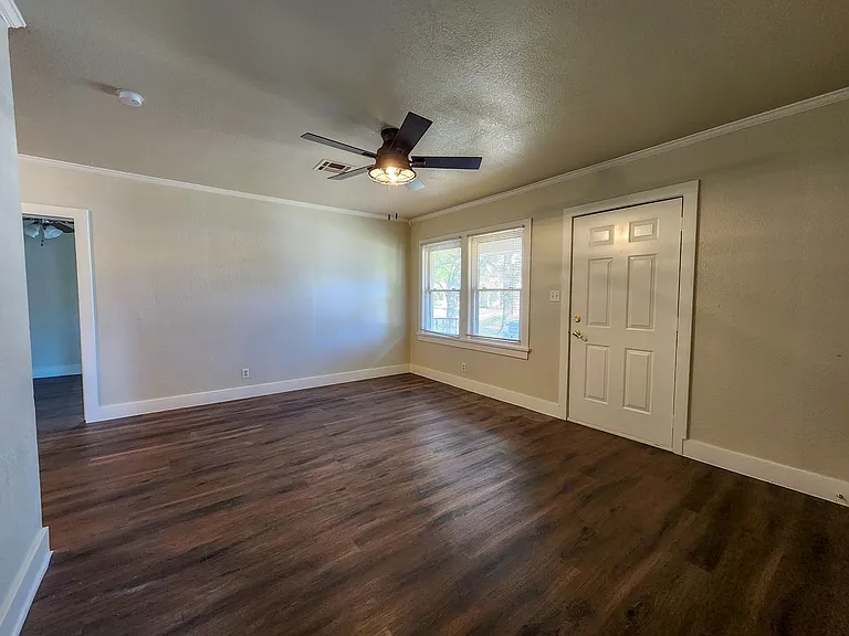 1002 Overland Ct — Photo 38