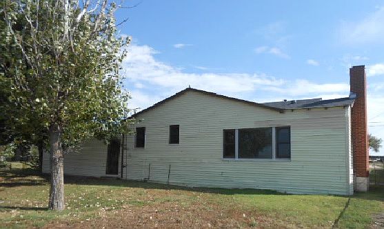 5th image of 4421 Brown St