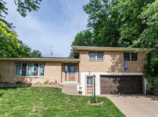 3846 Oneida Ave, Dubuque, IA 52001