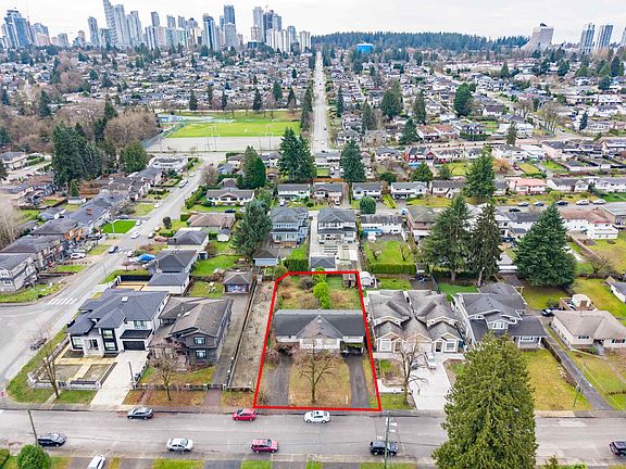 5th image of 4078 Fir St Lot A