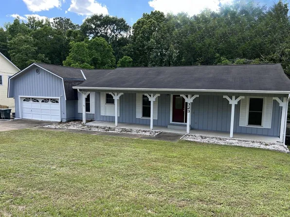 323 Chickasaw Rd, Enterprise, AL 36330