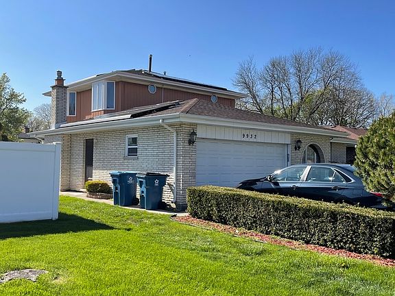 2nd image of 9932 Mansfield Ave