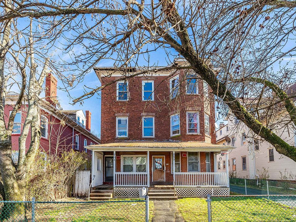 1st image of 208-210 Franklin Avenue