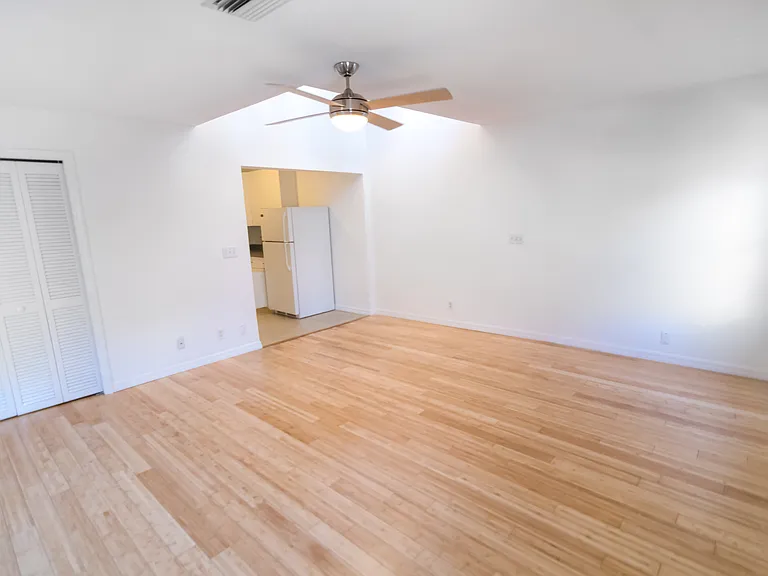 4704 Country Oaks Blvd — Photo 5
