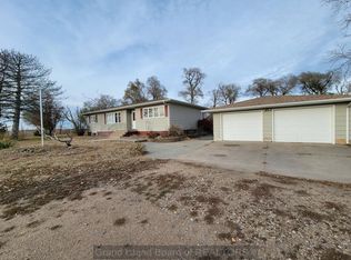 257 E Bismark Rd, Grand Island, NE 68801