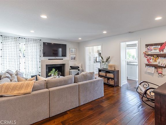 4th image of 26602 Valpariso Dr
