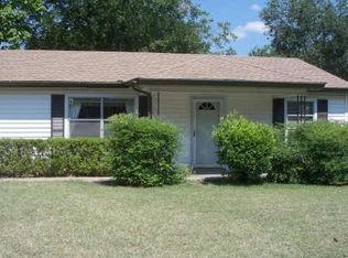 2114 Riviera Dr, Dallas, TX 75211