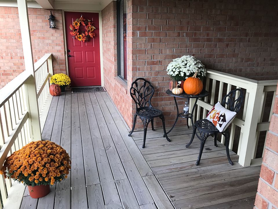 front door 