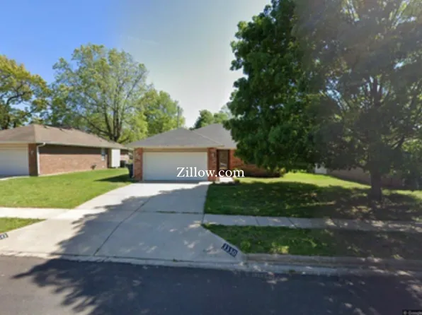 3350 E Berkeley St, Springfield, MO 65804