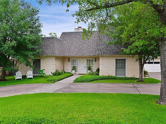 2nd image of 2508 Briarwood Cir