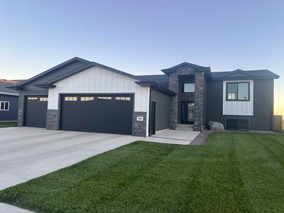 1824 24th Ave SE, Aberdeen, SD, 57401