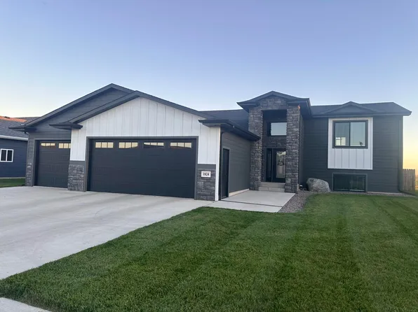 1824 24th Ave SE, Aberdeen, SD 57401