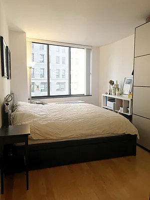 Rented by Newell and Assoc. | media 12