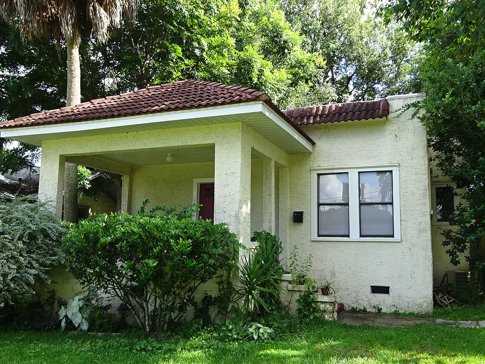 1st image of 1430 SE Silver Springs Pl