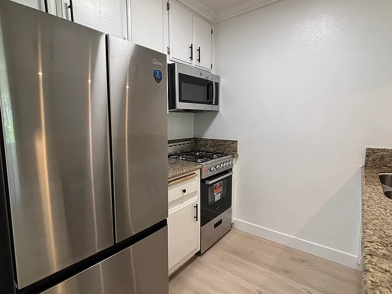 3320 Redondo Beach Blvd, Torrance, CA 90504 — Photo 5