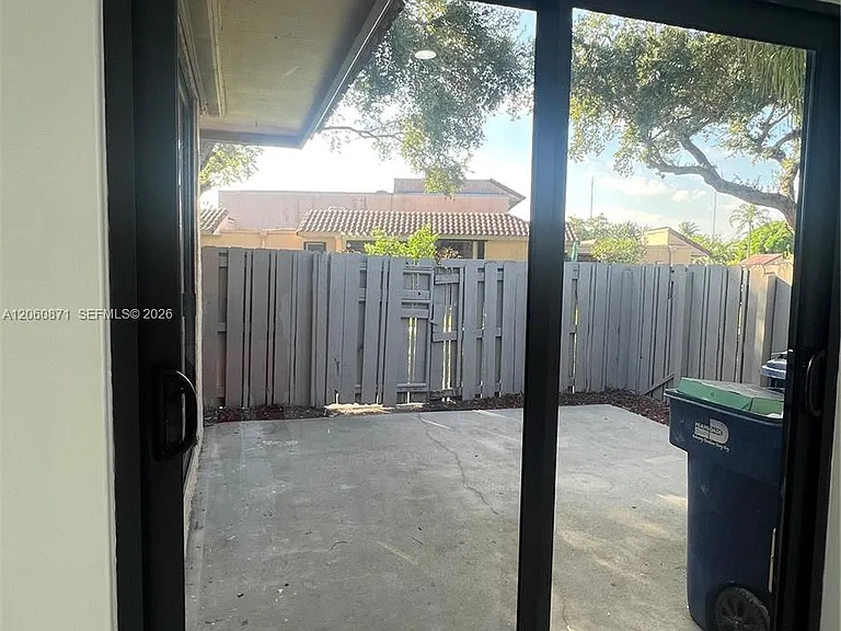 20610 NE 7th Ct — Photo 24