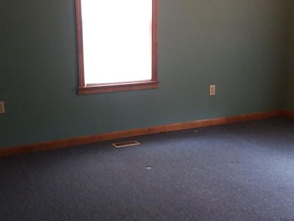 3rd image of 305 69th St SE
