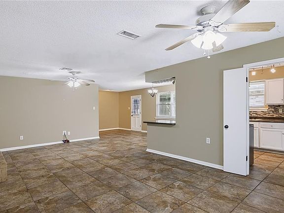 2nd image of 211 Janet Dr