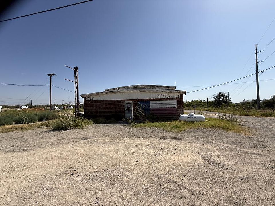 1st image of 2908 N Birdwell Ln