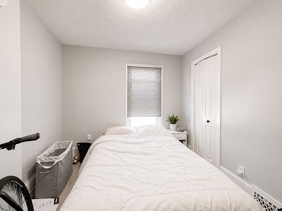 3rd image of 115 Carruthers Ave #3