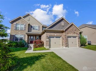 1696 Sunset Canyon Ct, Fairborn, OH 45324