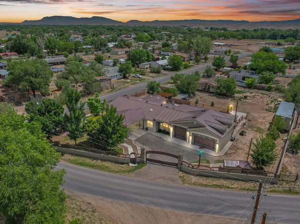 1 Laughlin Dr, Los Lunas, NM 87031