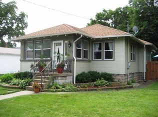 517 E North St, Crown Point, IN 46307