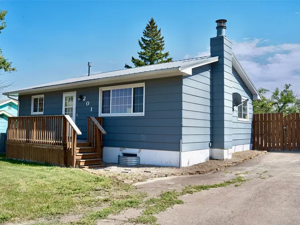 201 5th Ave NE, Cut Bank, MT 59427