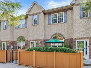 6440 Regency Ln, Eden Prairie, MN 55344