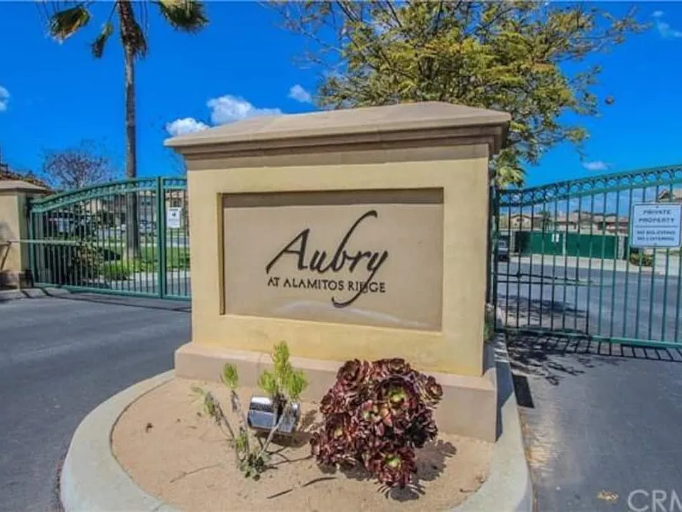 3369 Ridge Park Ct