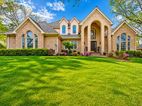 5 Brittany Ln, Lincolnshire, IL 60069